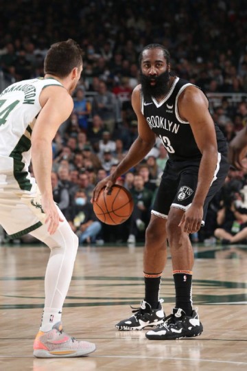 开云体育入口-哈登：无需担心没续约的问题 我不打算离开篮网