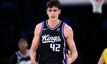 开云体育平台-威少苦等！国王116-111险胜爵士，德罗赞41+4+11+3，海耶斯16+5+8